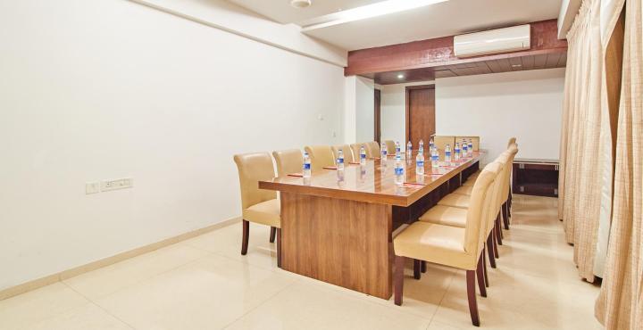 Treebo Trend Hotel Parker Ahmedabad Buitenkant foto